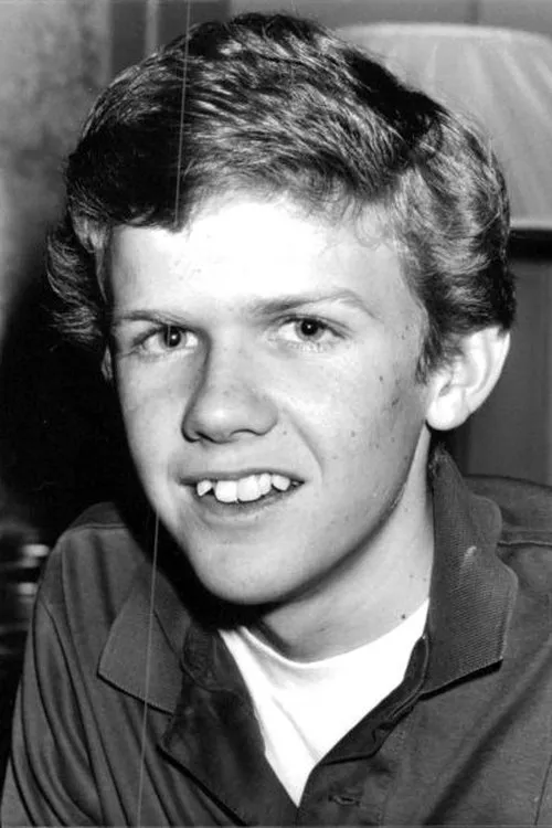 Profile photo of Robert MacNaughton