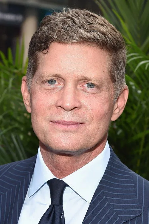 Profile photo of Robert Simonds