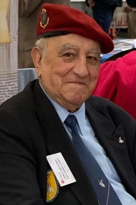 Profile photo of Roger Holeindre