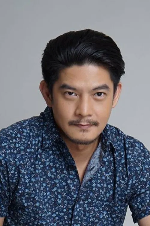 Photo of Romnick Sarmenta