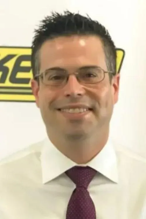 Photo of Ross Malinger