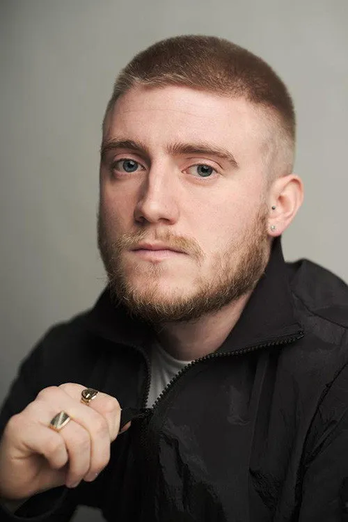 Photo of Ross Thompson