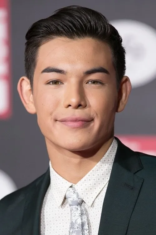 Photo of Ryan Potter