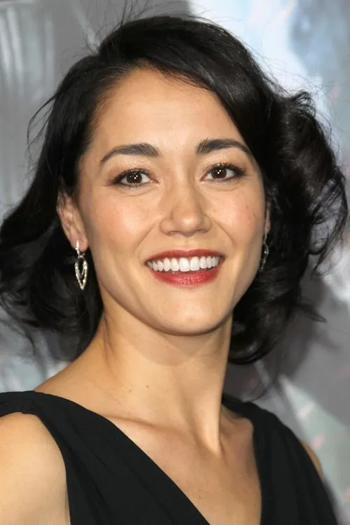 Photo of Sandrine Holt
