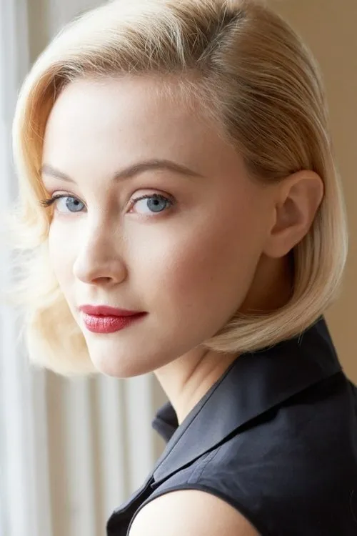 Photo of Sarah Gadon
