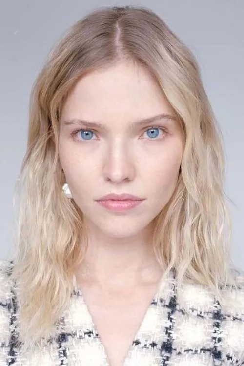 Photo of Sasha Luss
