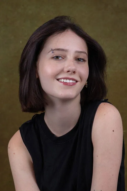 Photo of Scarlett Rayner