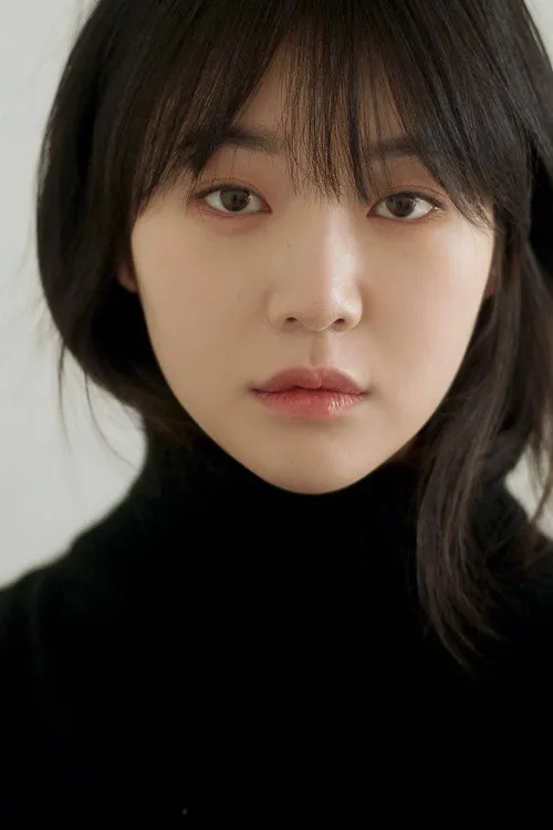 Photo of Shin Ji-woo