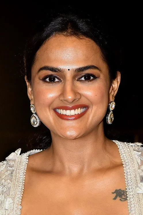 Photo of Shraddha Srinath