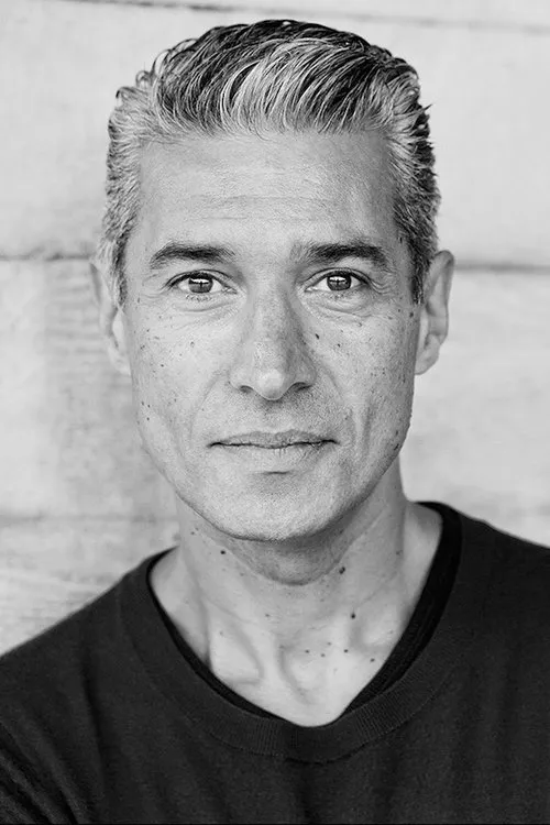 Photo of Silas Carson