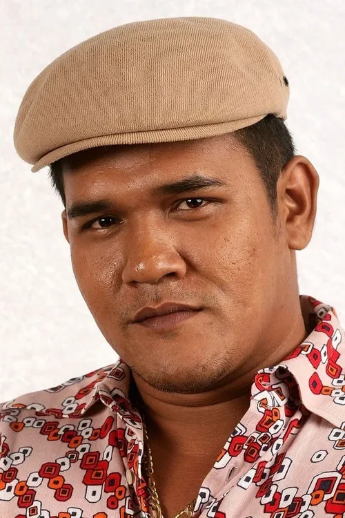 Photo of Sonthaya Chitmanee