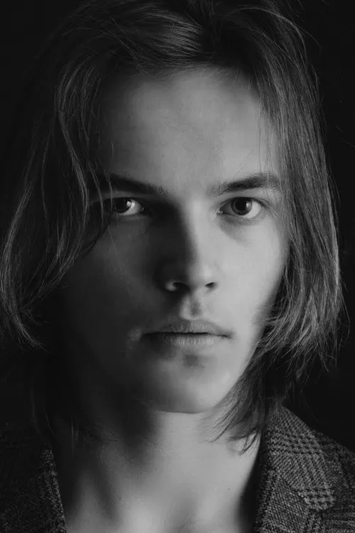 Photo of Stanley Simons