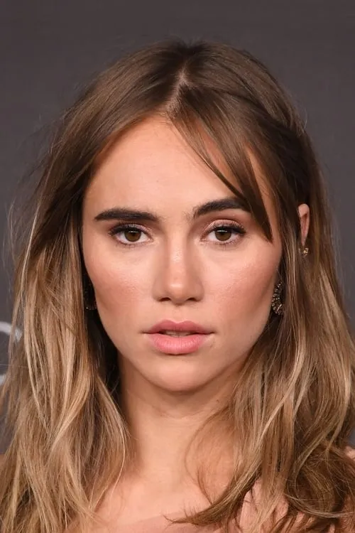 Photo of Suki Waterhouse
