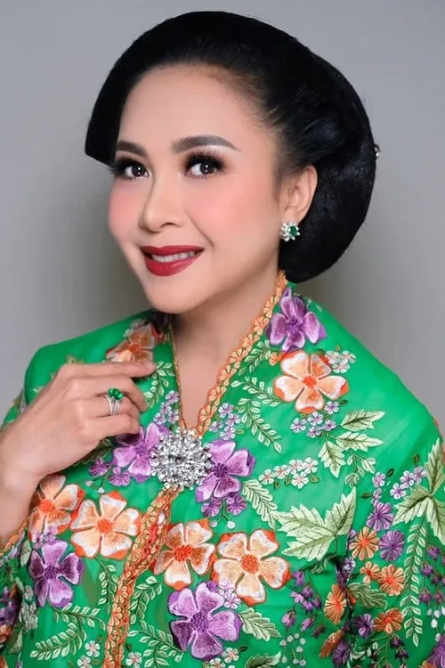 Photo of Sundari Soekotjo