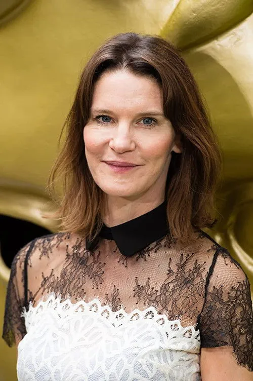 Photo of Susie Dent