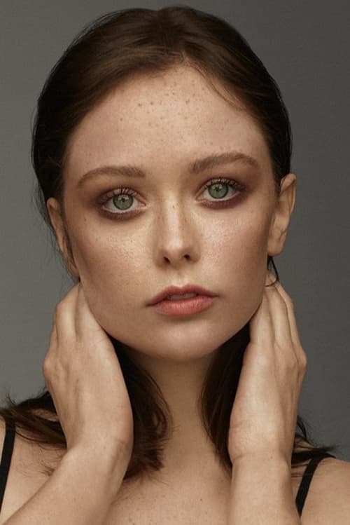 Photo of Suzanna Son