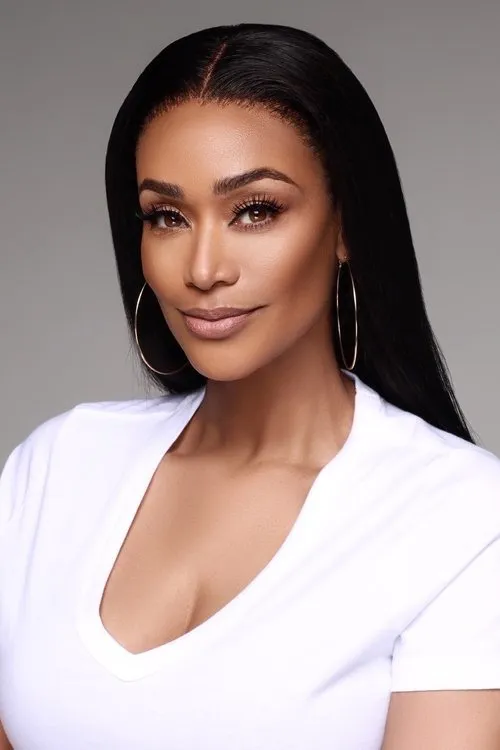 Photo of Tami Roman