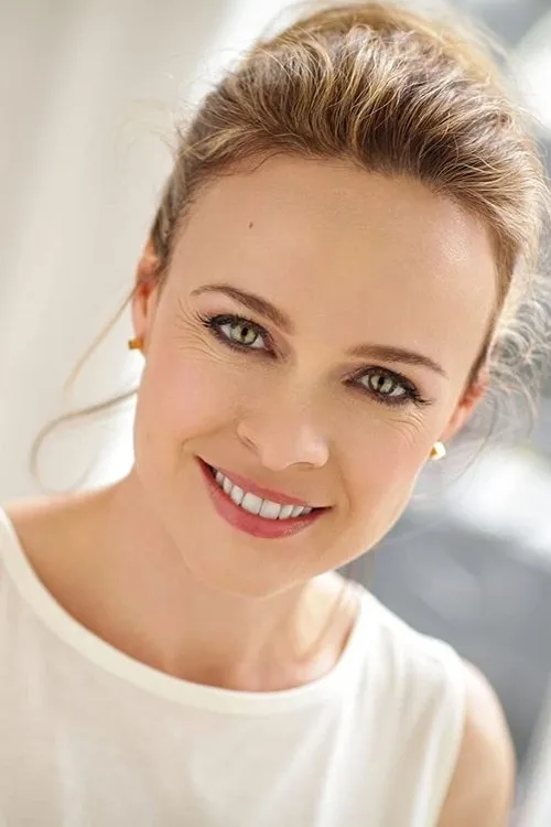 Photo of Tami Stronach