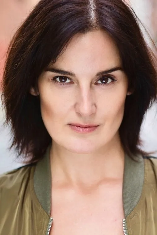 Photo of Tanis Parenteau