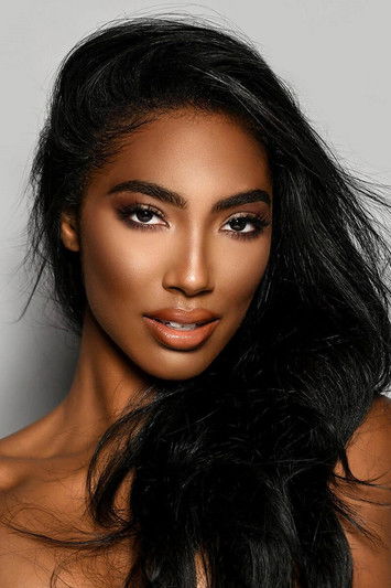 Photo of Taylor Hale