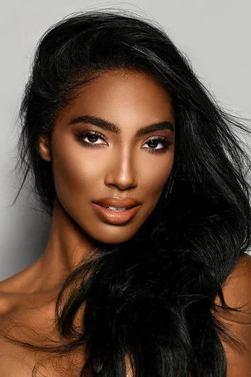 Photo of Taylor Hale