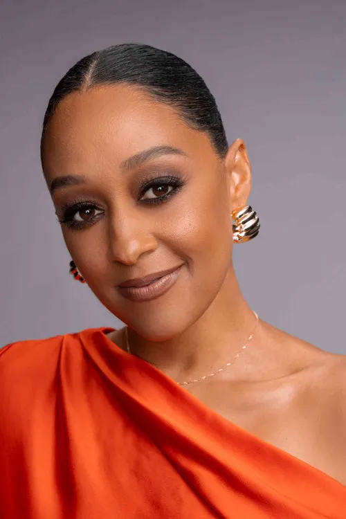 Photo of Tia Mowry