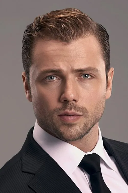 Photo of Tolga Sarıtaş