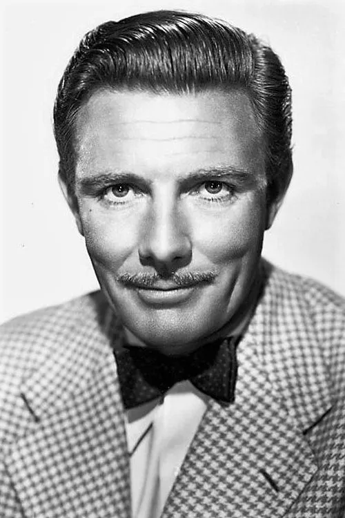 Photo of Tom Helmore