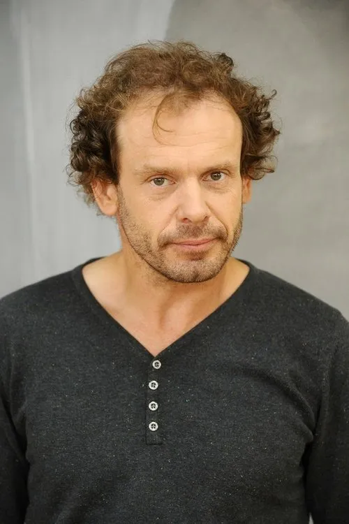 Profile photo of Tomasz Schimscheiner