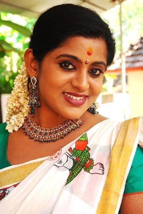 Profile photo of Veena Nair
