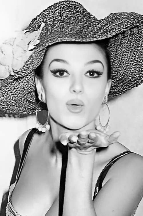 Profile photo of Viky Lussón