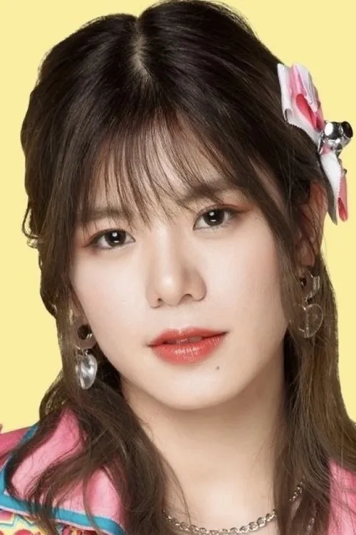 Photo of Weeraya Zhang