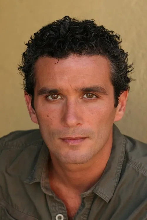 Profile photo of Xander Bailey