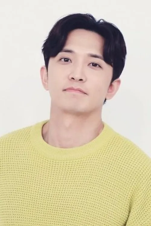 Profile photo of Yoon Na-moo