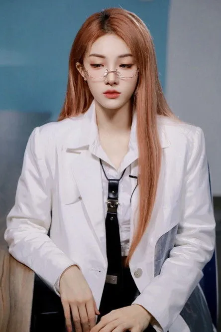 Profile photo of Yu Yan