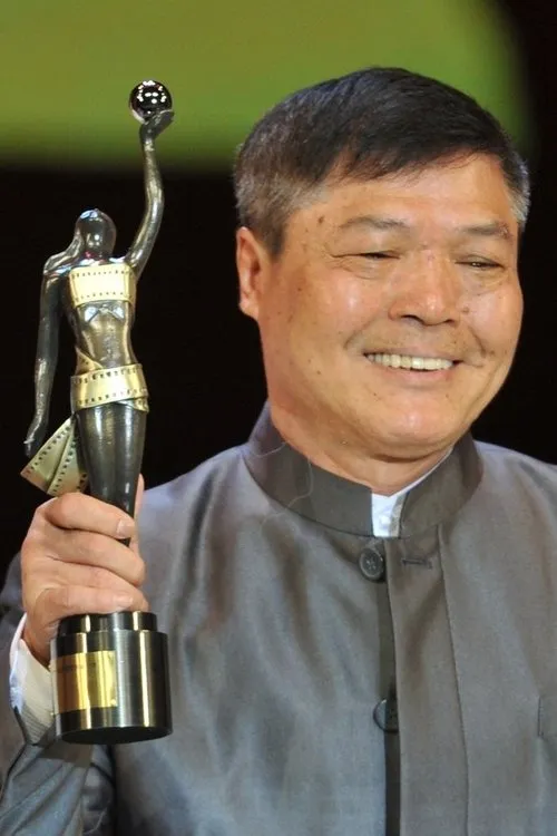 Profile photo of Yuen Bun