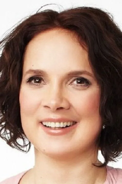 Profile photo of Yvette Feuer