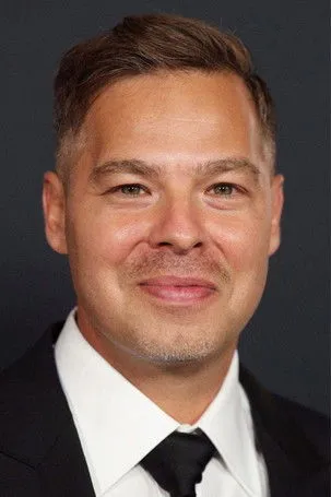 Profile photo of Zach Baylin