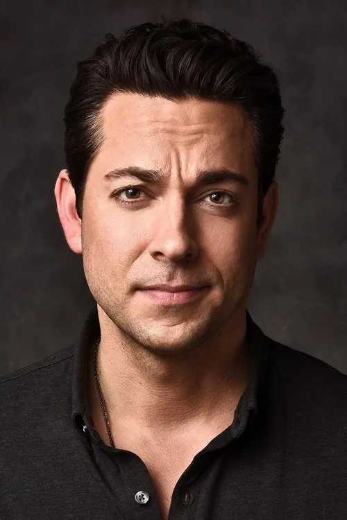 Photo of Zachary Levi