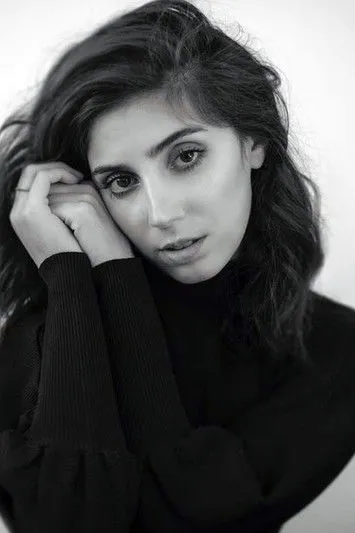 Photo of Zoe Hochbaum