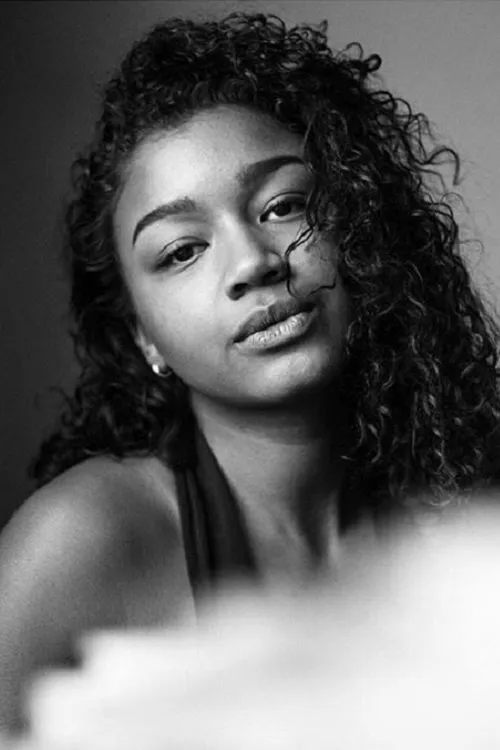 Photo of Zoë Love Smith